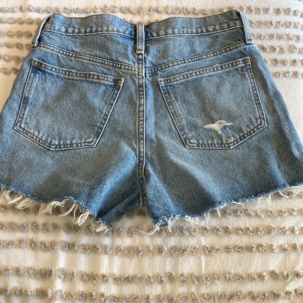 Madewell relaxed denim shorts - Picture 4 of 10